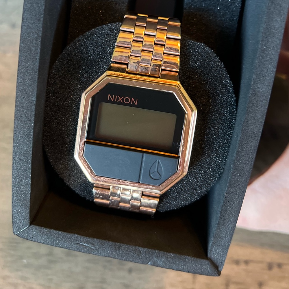 Nixon digital watch